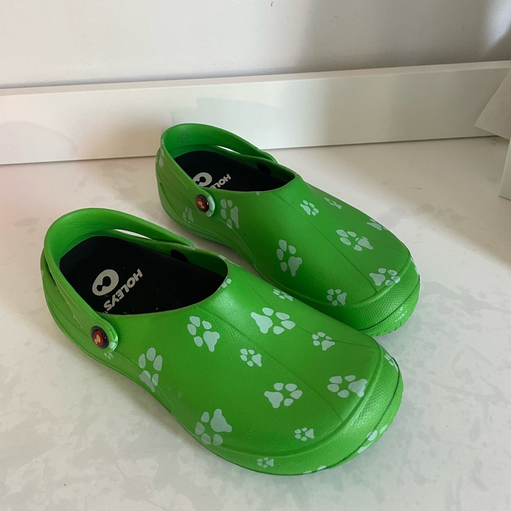 Paw-Print Holeys Clogs